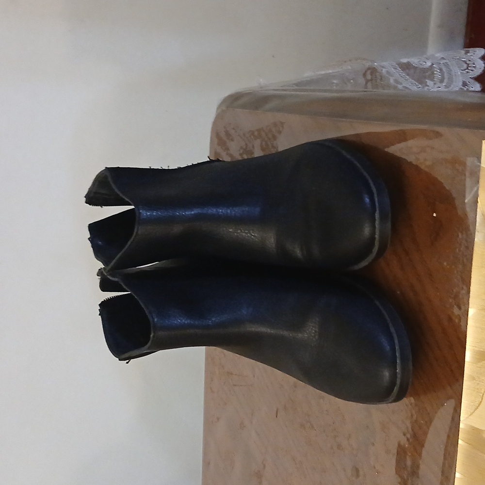 Ladies Shoes